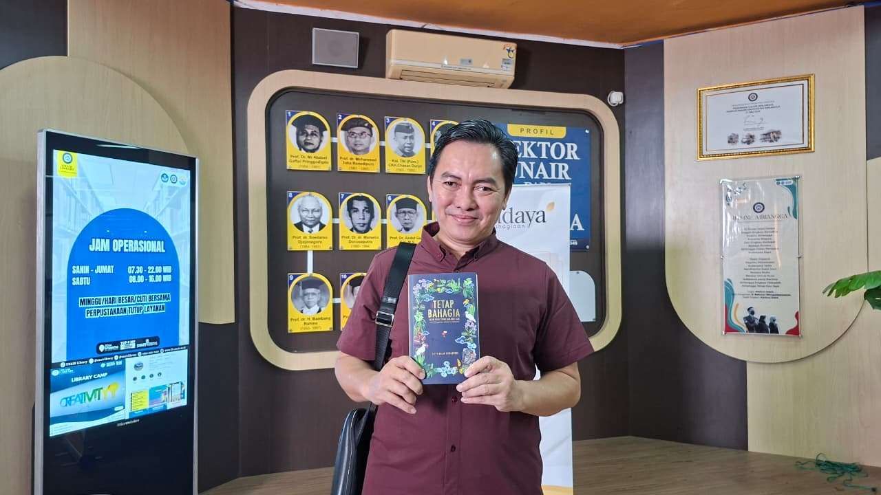 Setyo Hajar Dewantoro, penulis buku Tetap Bahagia Meski Hidup Tidak Baik Baik Saja